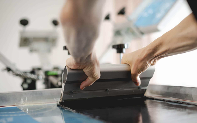 screen-printing-vs-laser-engraving-which-branding-method-is-better-for-businesses_